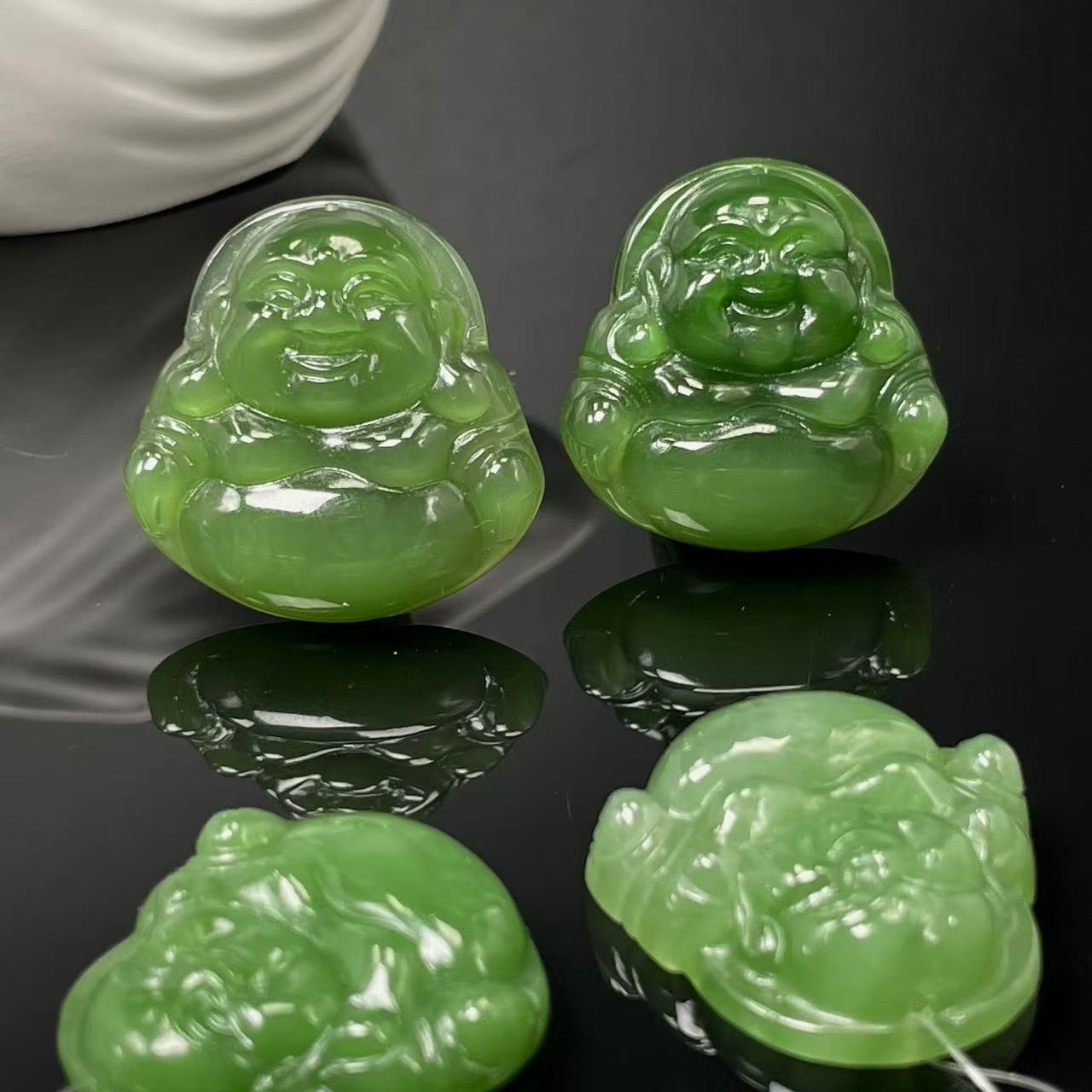 和田玉佛公吊坠 多样性发一件