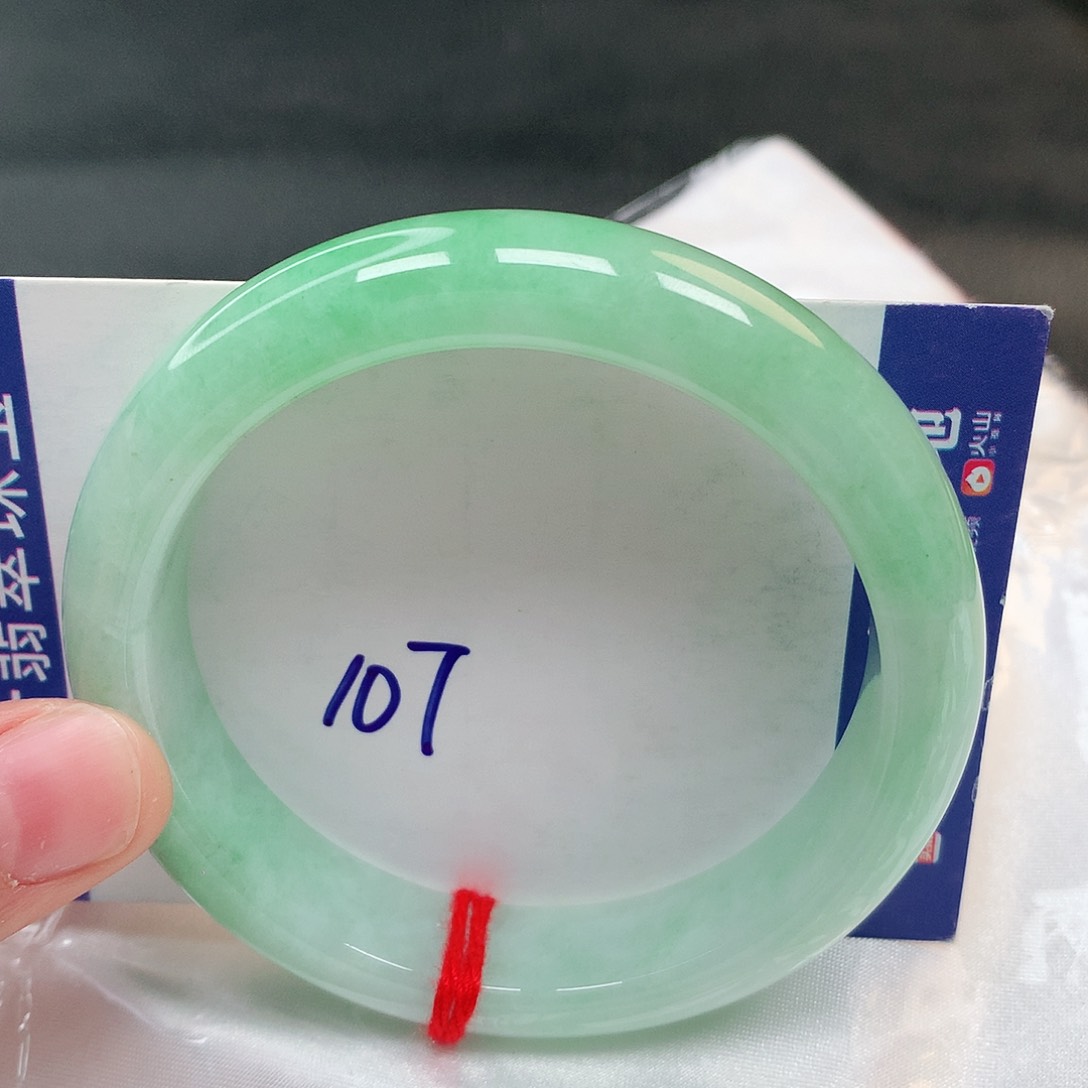 翡翠手镯未镶嵌107号