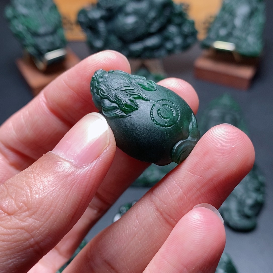 定制翡翠未镶嵌天然A货翡翠S
