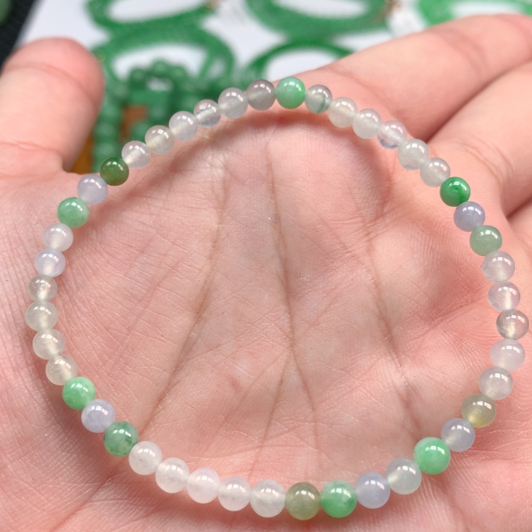 翡翠手链未镶嵌翡翠