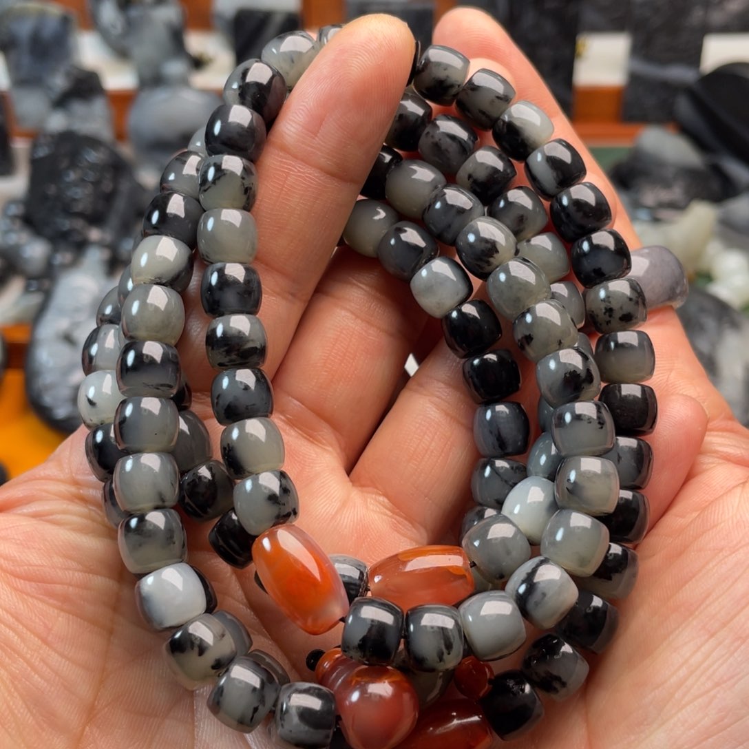 和田玉颈饰未镶嵌