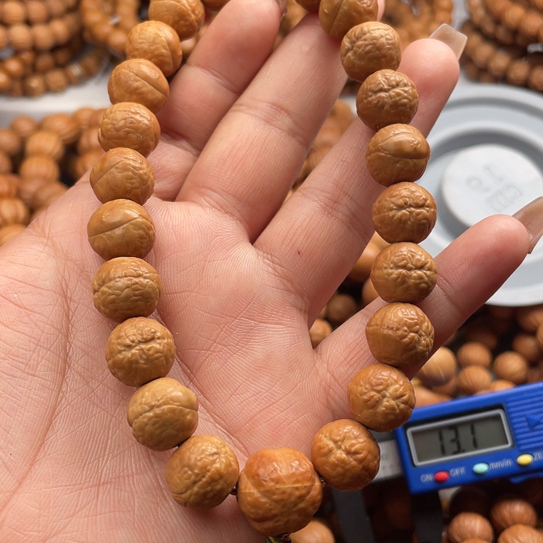 猴头核桃吊坠13+凤眼微瑕