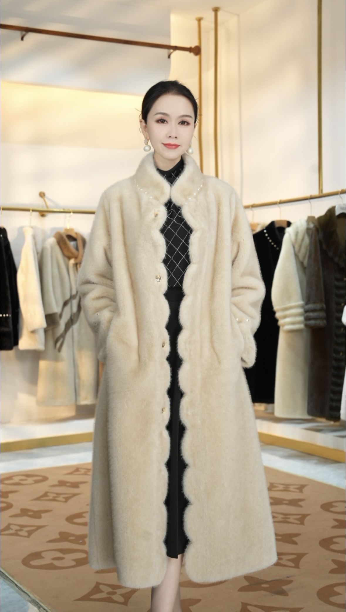 洛十七专属001高端气质珍珠款衣长115