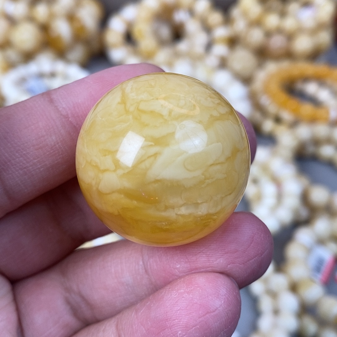 蜜蜡未镶嵌珠宝奇石