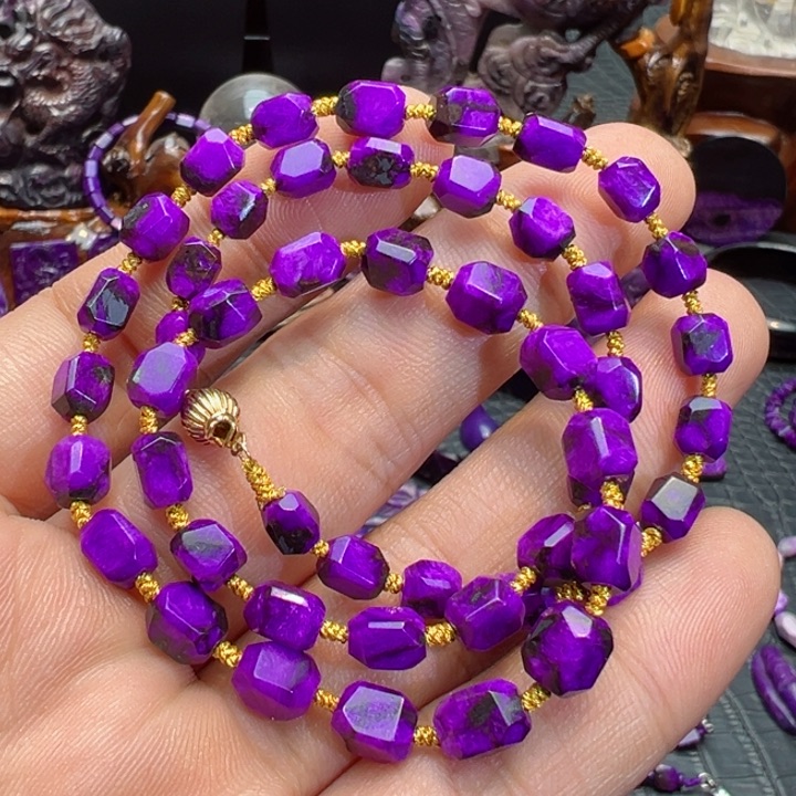 苏纪石（舒俱来）项链18K金镶嵌