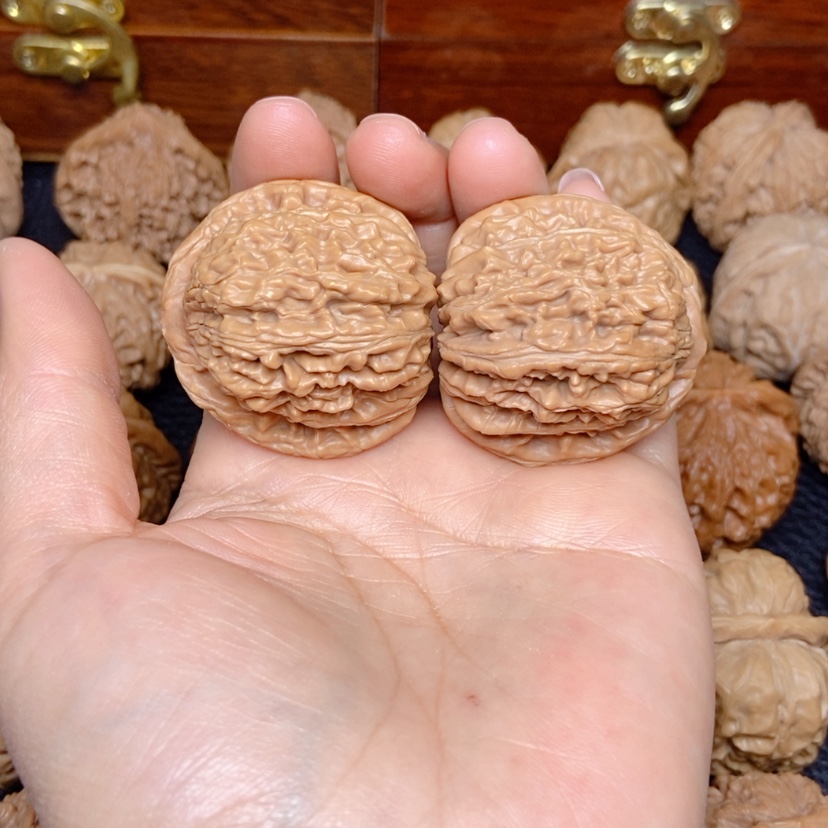 【闪购商品】文玩核桃吊坠爱****子四座楼40