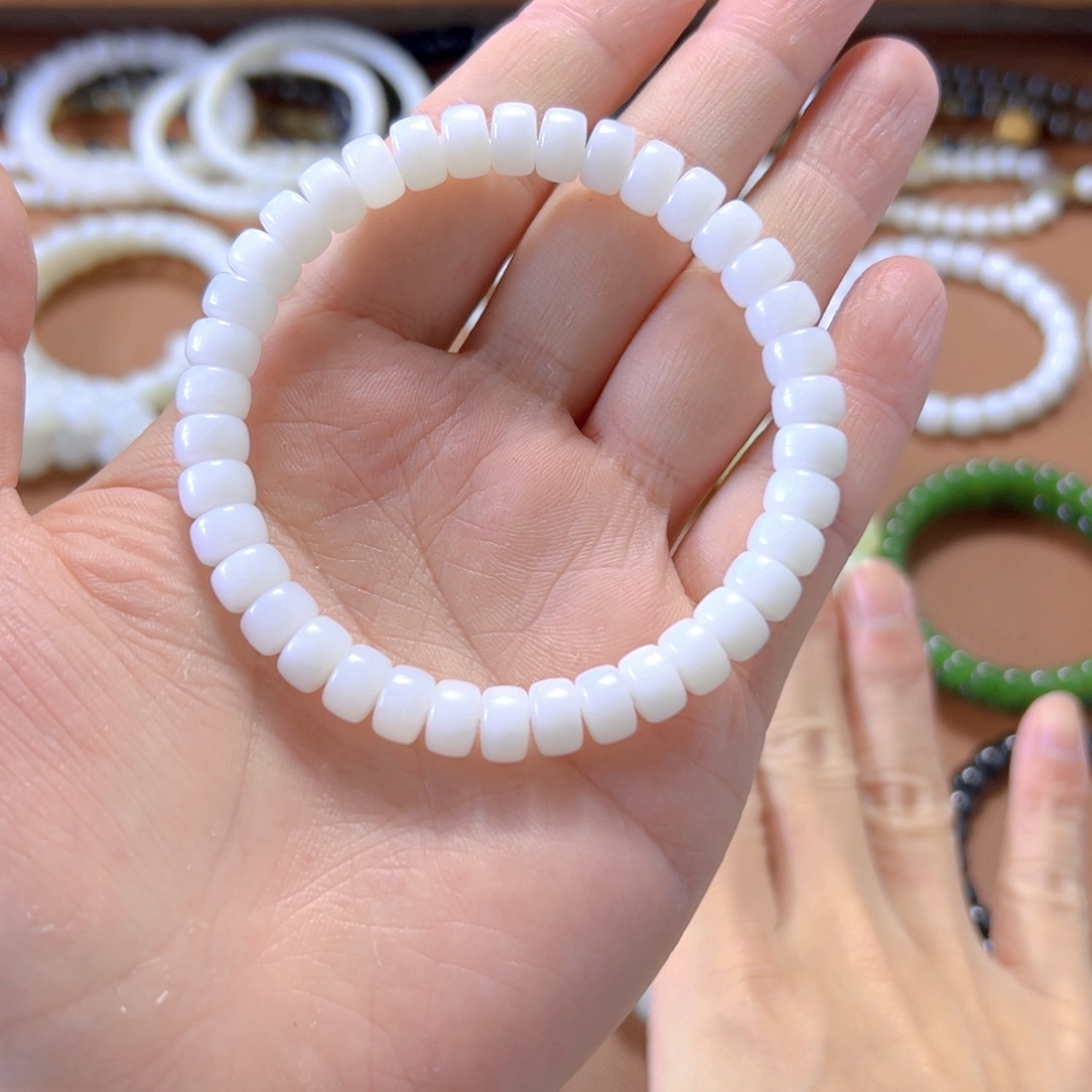 和田玉手串未镶嵌