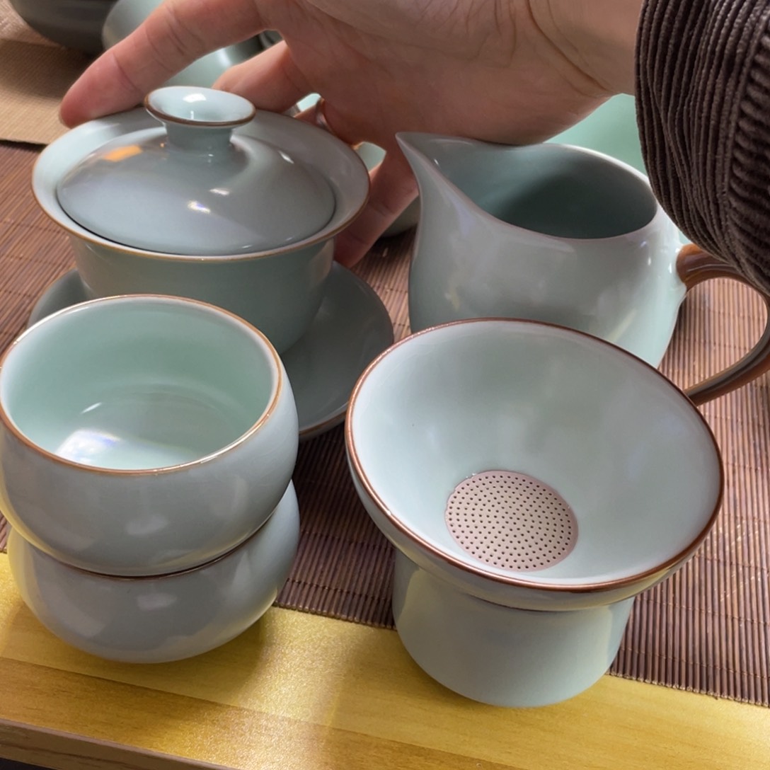 瓷片。。。。。。。。。。。。。。。。。。。