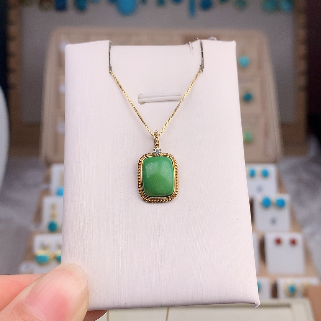 绿松石珠宝奇石18K金镶嵌