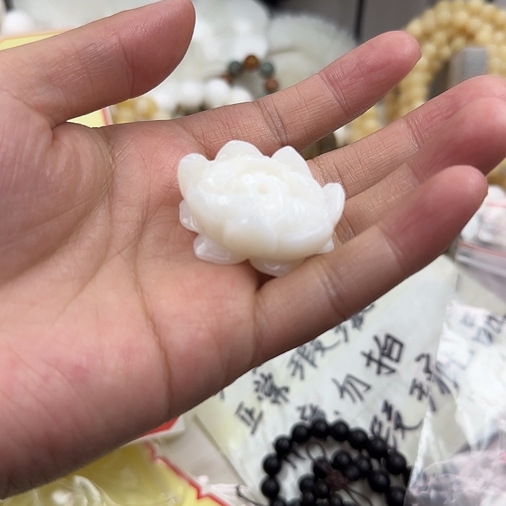 凤****大果紫檀（缅甸花梨）瑕疵96号