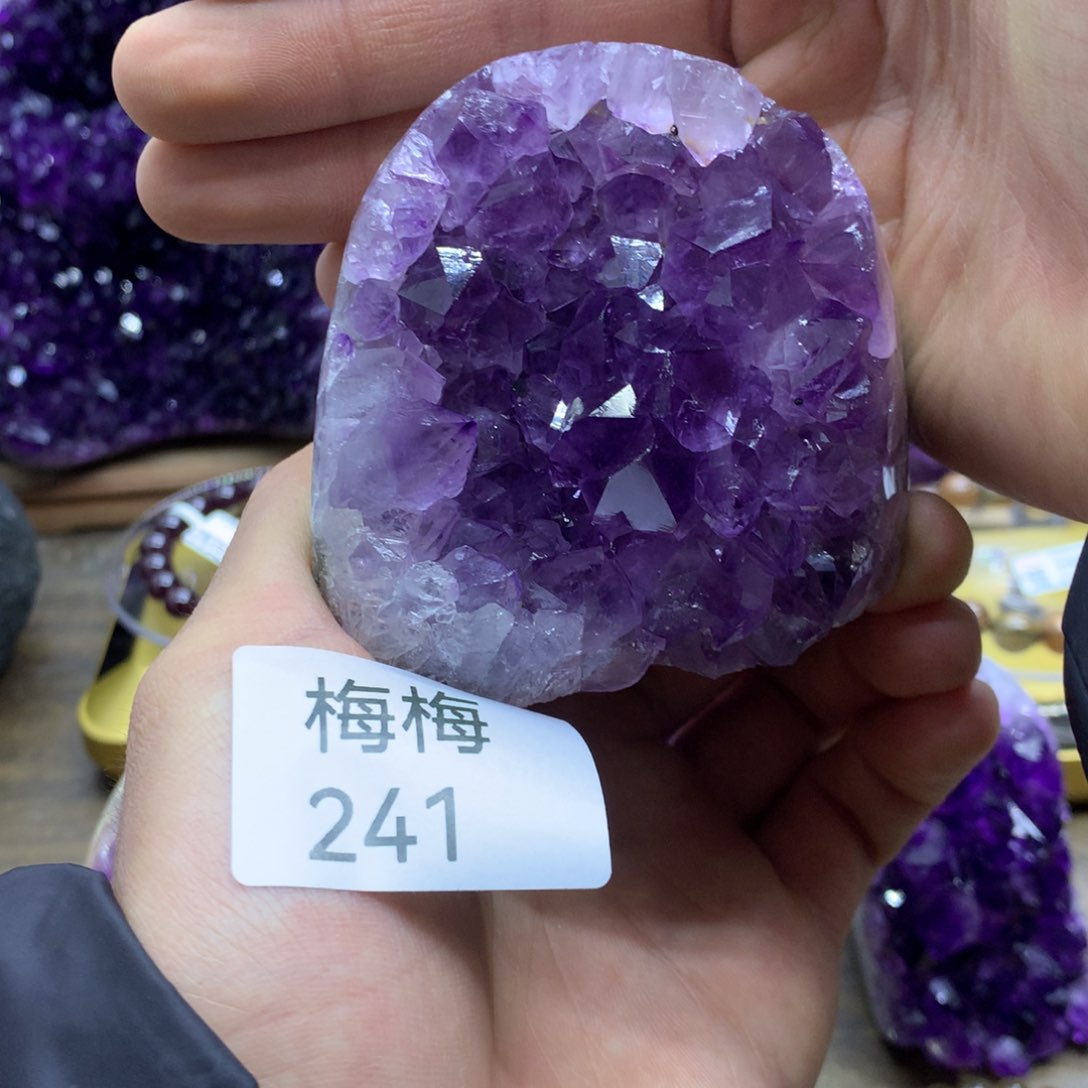 紫晶大型摆件（非配饰）未镶嵌
