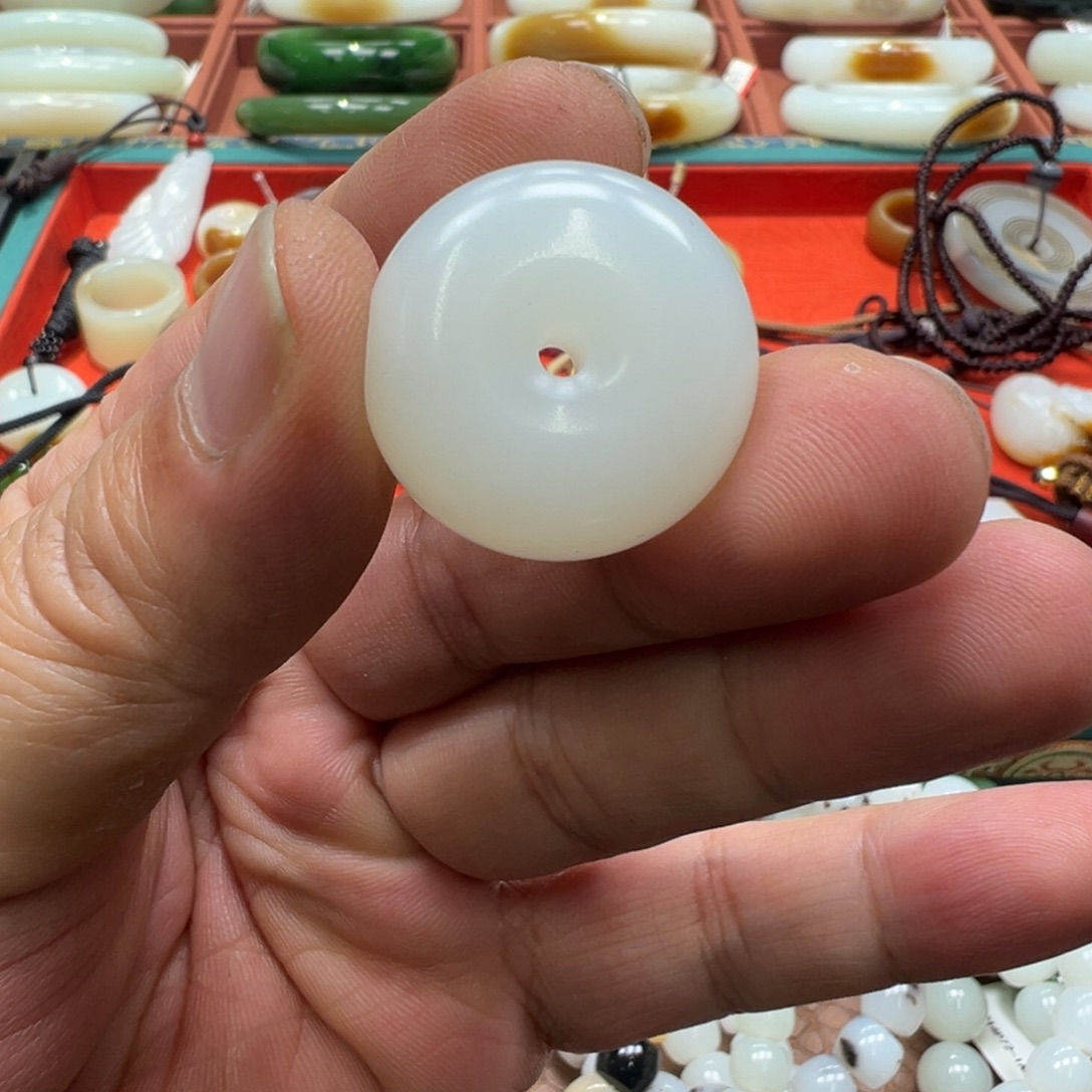 和田玉（白玉）未镶嵌颈饰