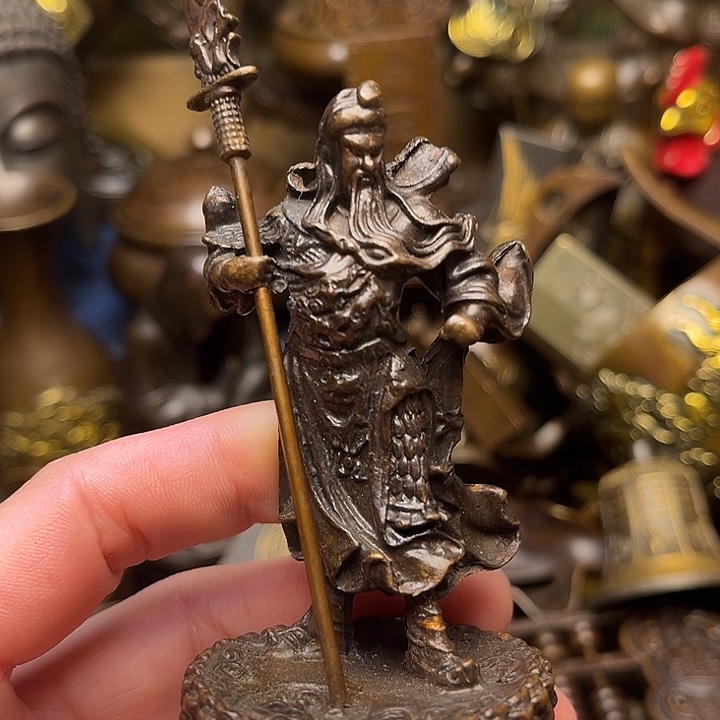 精美铜器批发档口