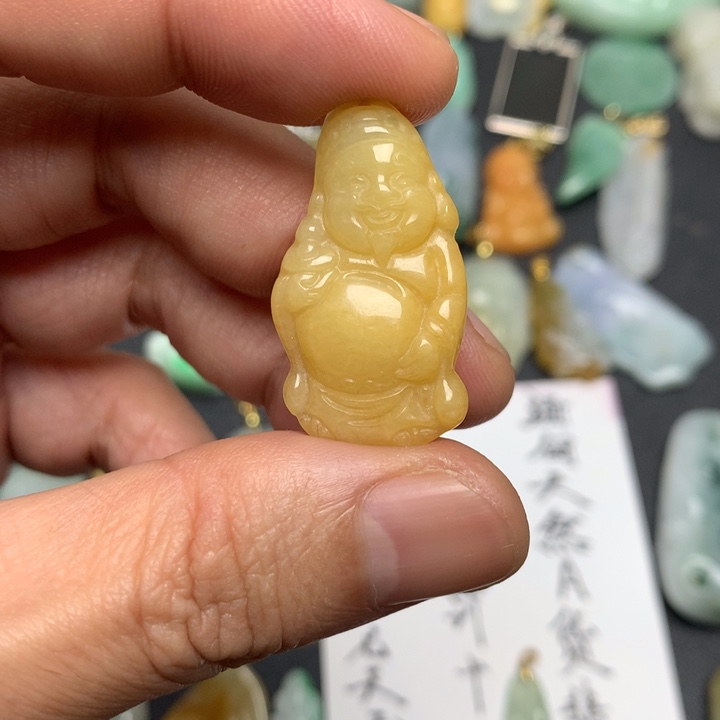 翡翠未镶嵌颈饰天然A货翡翠