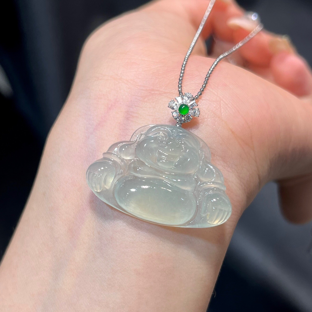 翡翠冰种佛公吊坠
