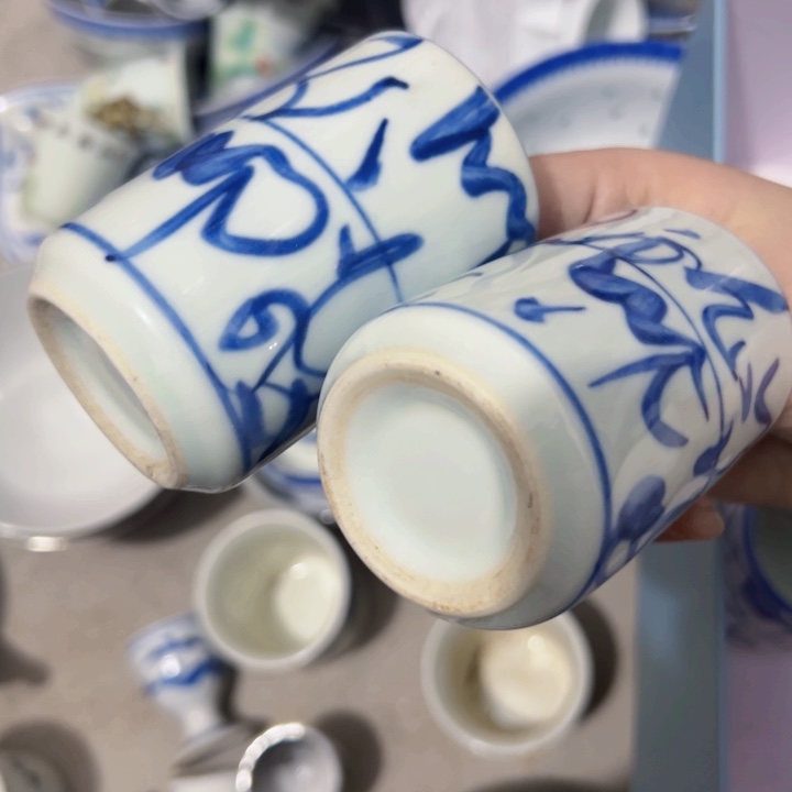 景德镇陶瓷高温酒手绘