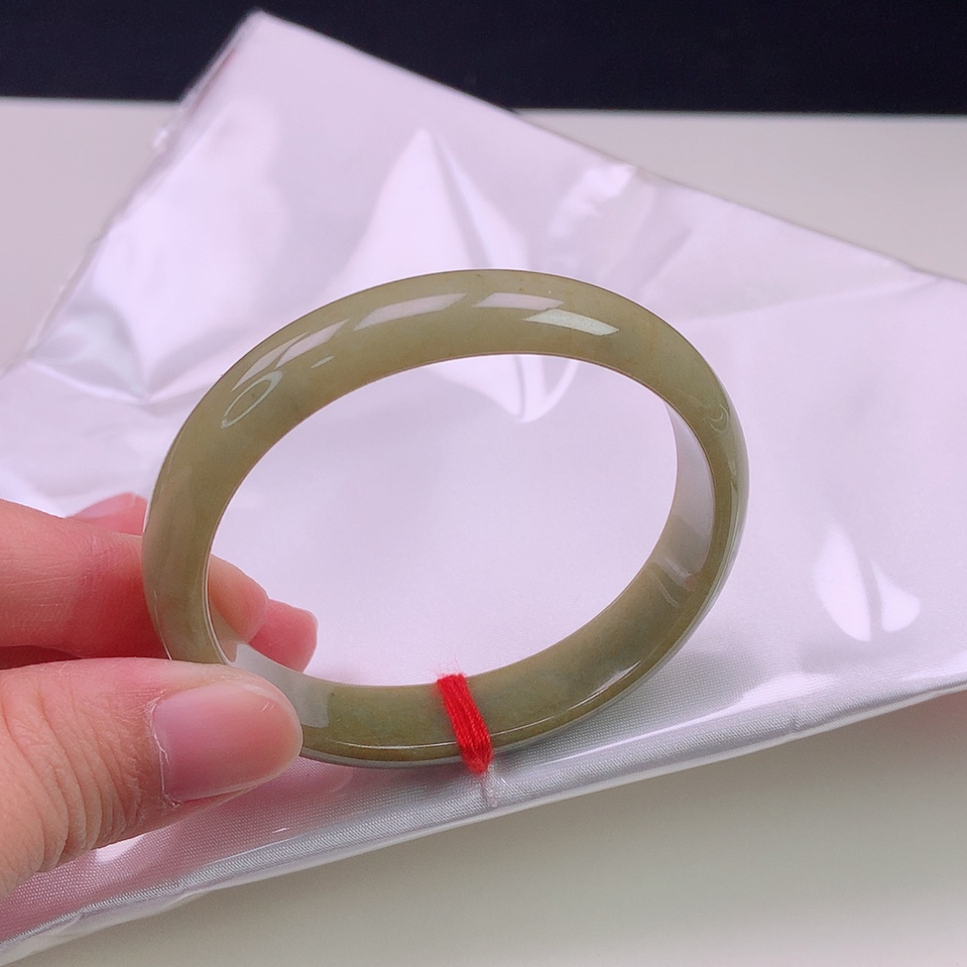 翡翠手镯未镶嵌55贵妃