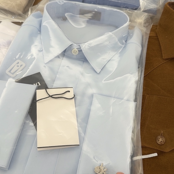 袖口款蜜蜂礼盒衬衫M号