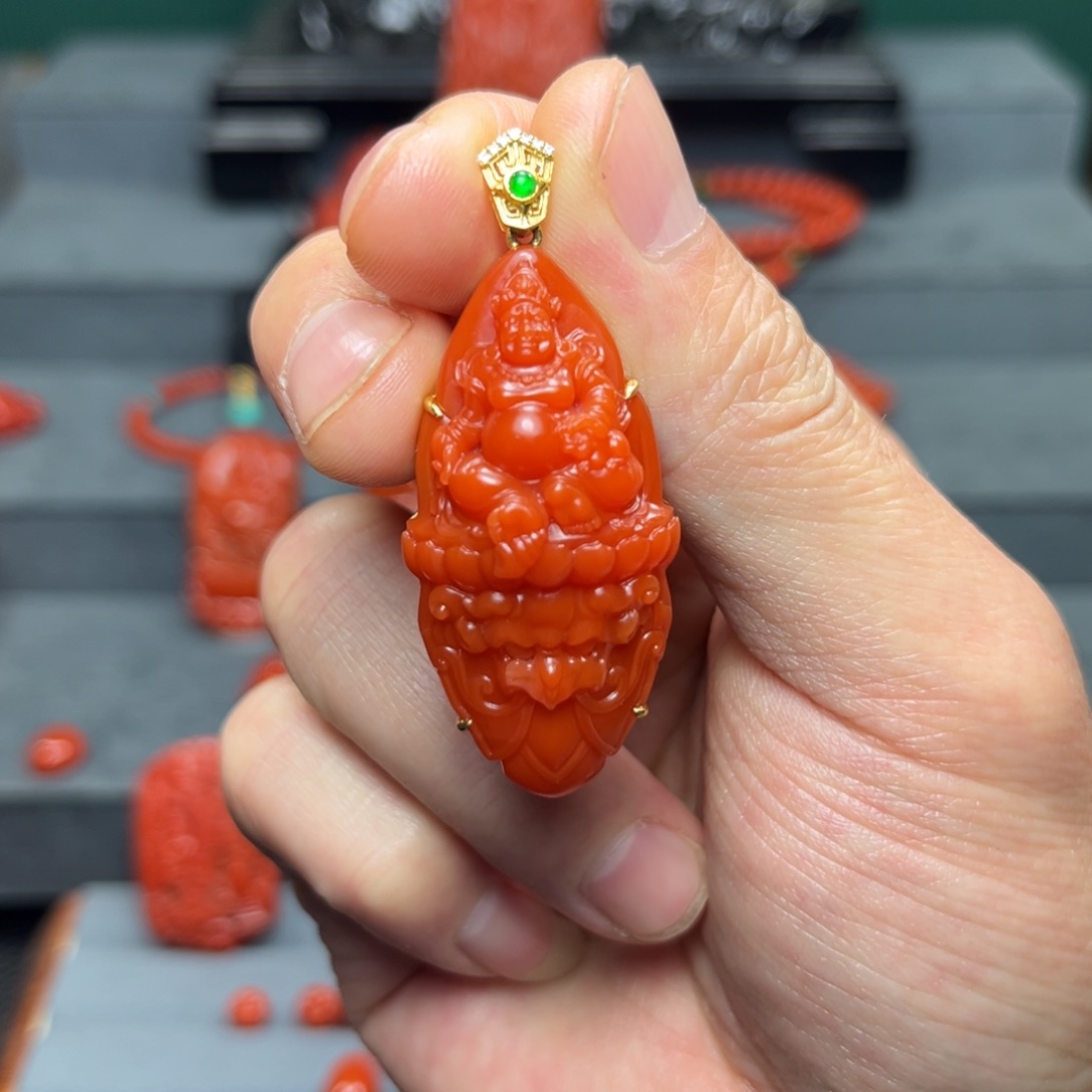 南红玛瑙黄财神未镶嵌