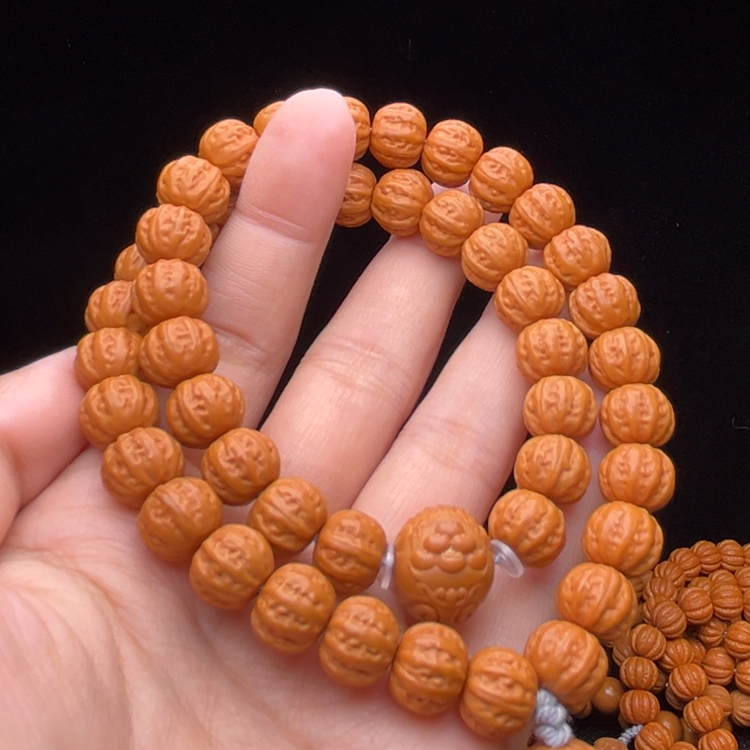 猴头核桃吊坠11小八棱双圈➕财神大圣