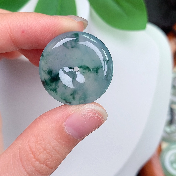 颈饰未镶嵌翡翠24.3-6.2mm