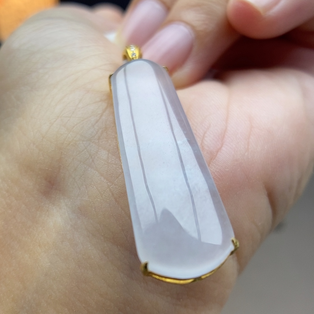 翡翠18K金镶嵌颈饰吊坠27