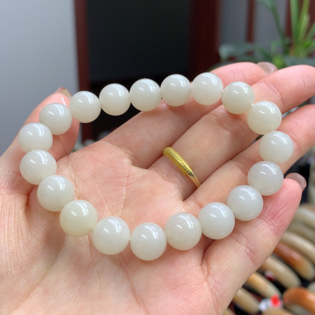 石英质玉串未镶嵌