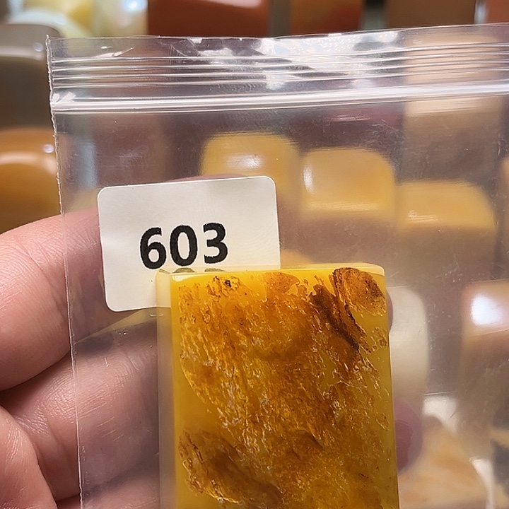 金***瓒老挝石老挝石北部黄