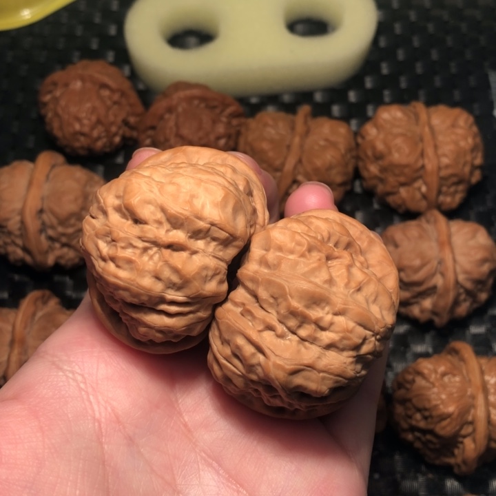 文玩核桃把件晚*蛤蟆