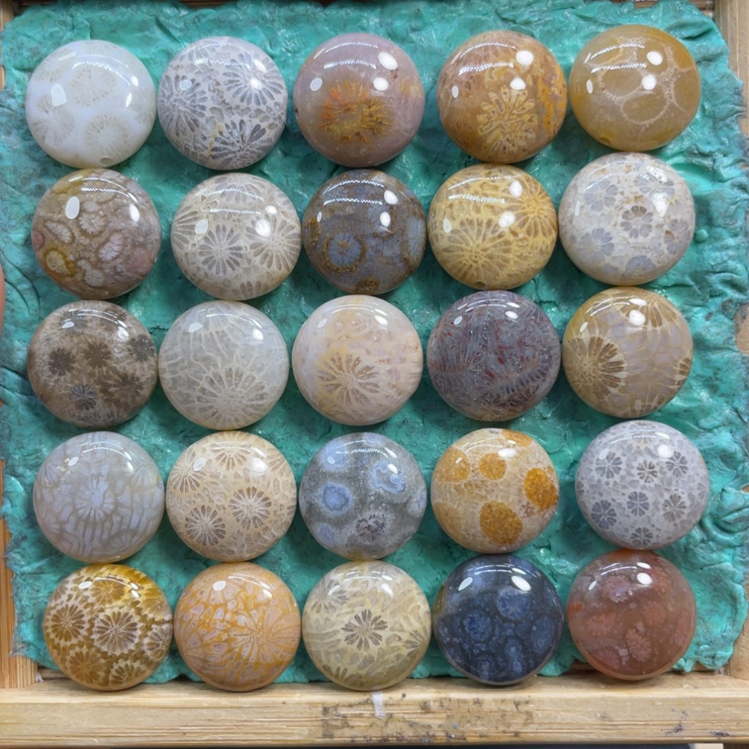 硅化玉未镶嵌颈饰圆饼20米1个