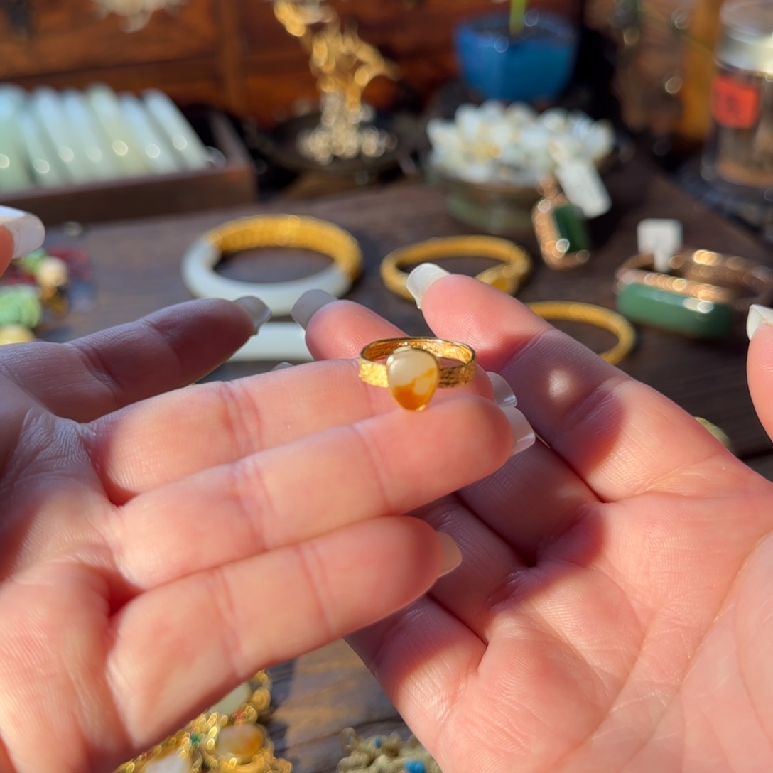 和田玉未镶嵌戒指