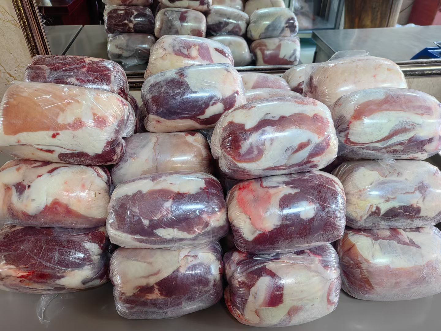 内蒙古四子王旗羊  后腿肉包 草原跑坡羊 溜达羊