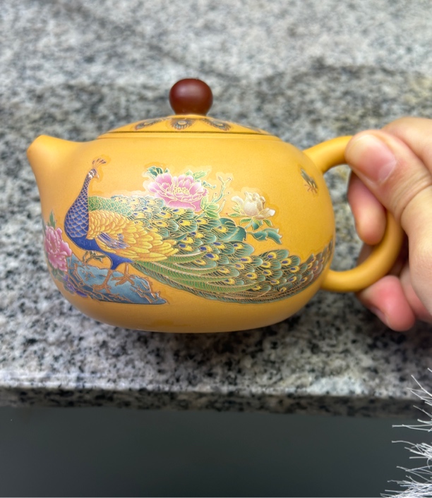 黄金段牡丹孔雀变色西施凤鸣壶