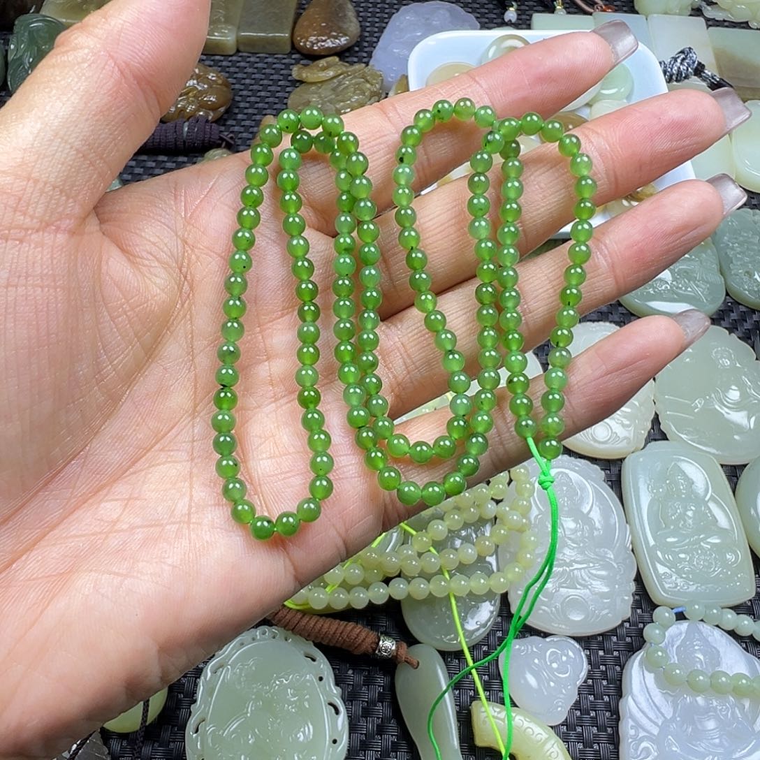 和田玉未镶嵌颈饰卡4多圈