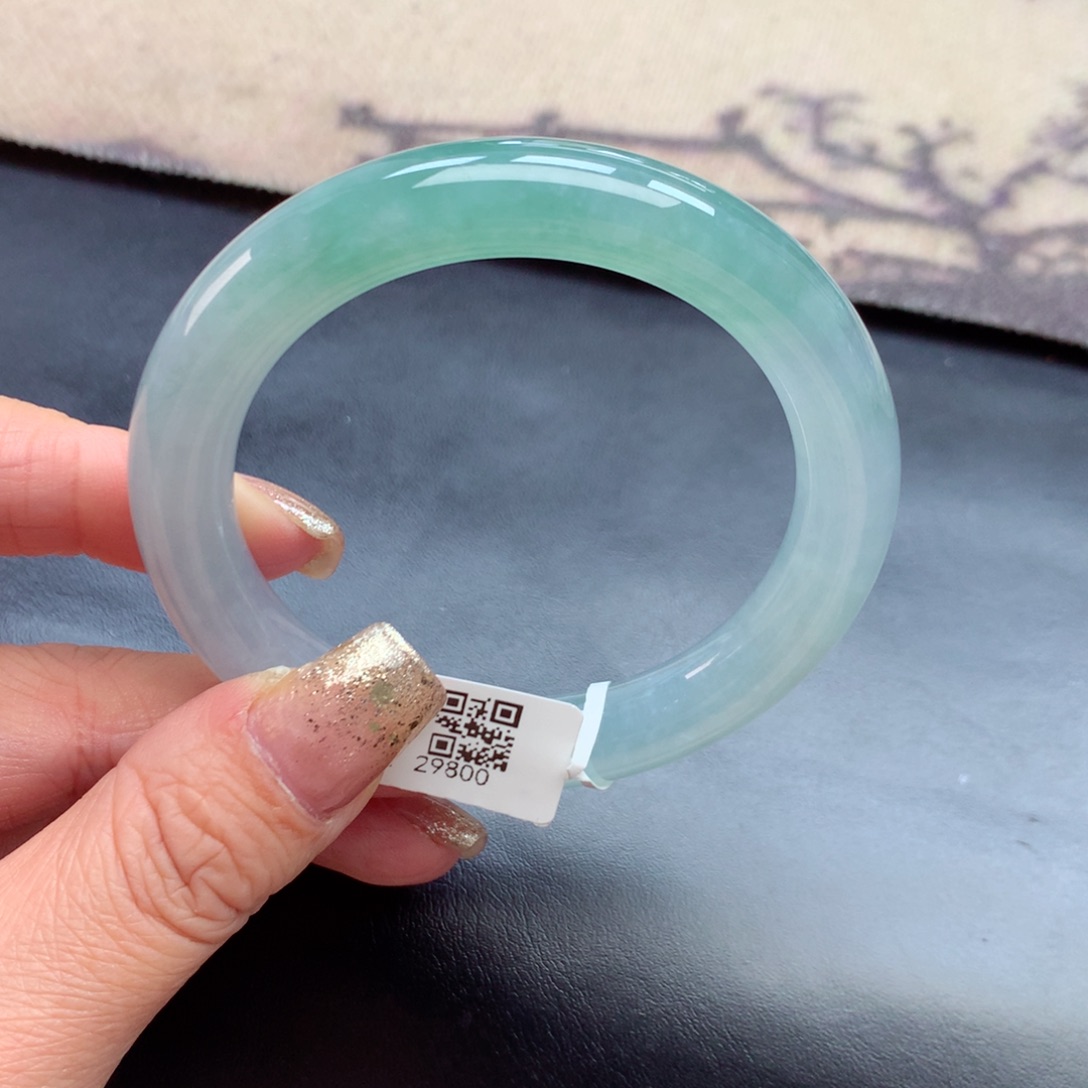 未镶嵌手镯翡翠缅甸翡翠手镯