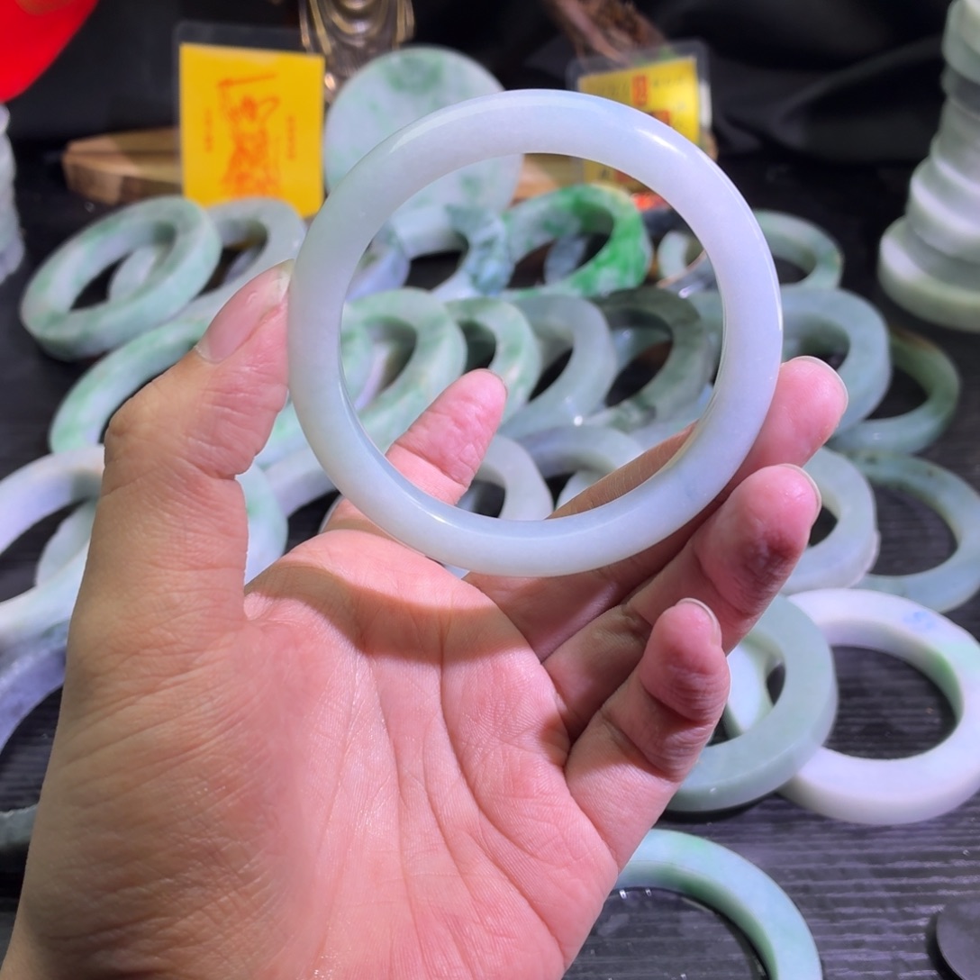 定制翡翠未镶嵌天然翡翠A货毛胚手镯定制