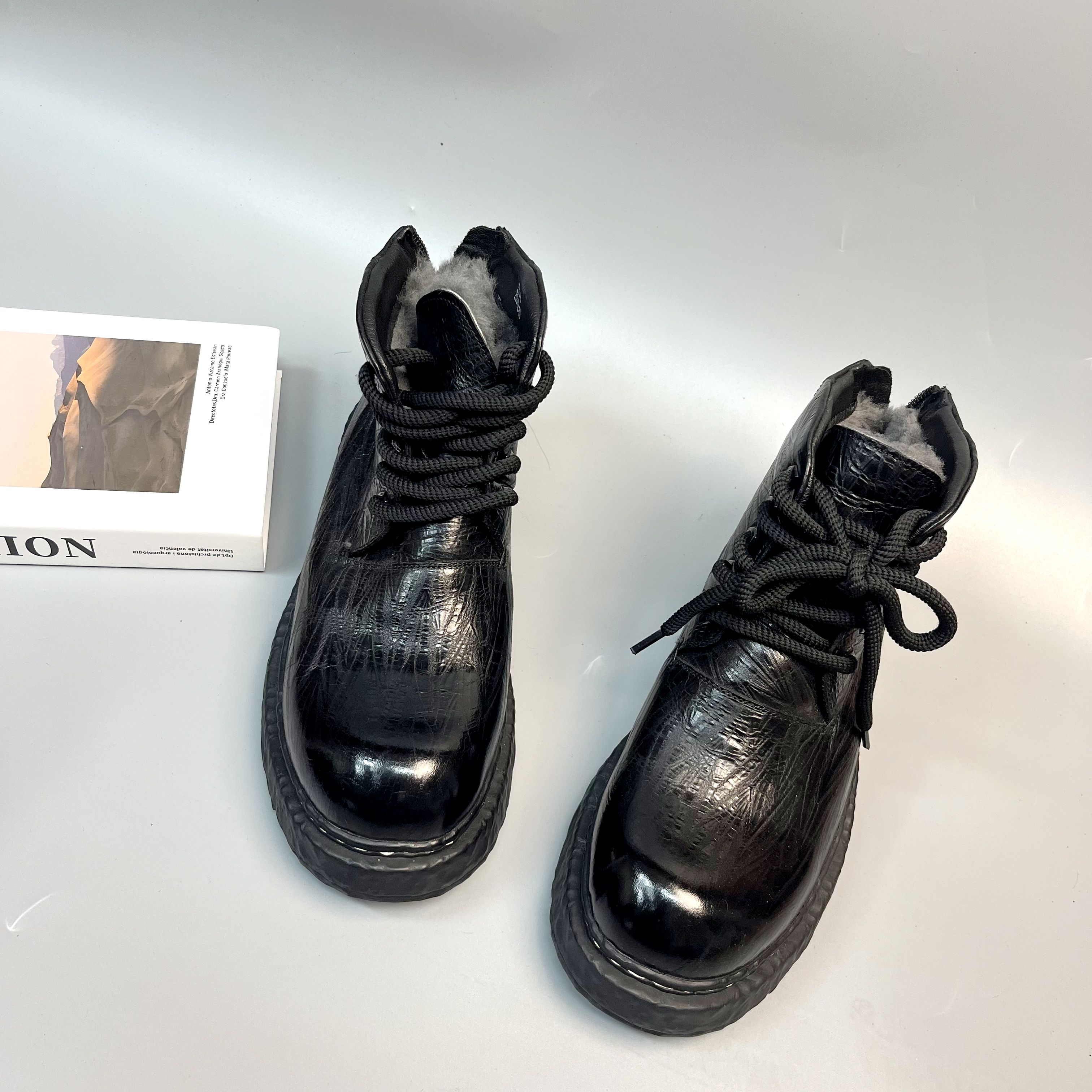 反季节皮毛一体纯羊毛雪地靴男百搭靴高帮保暖防水马丁靴男士皮靴