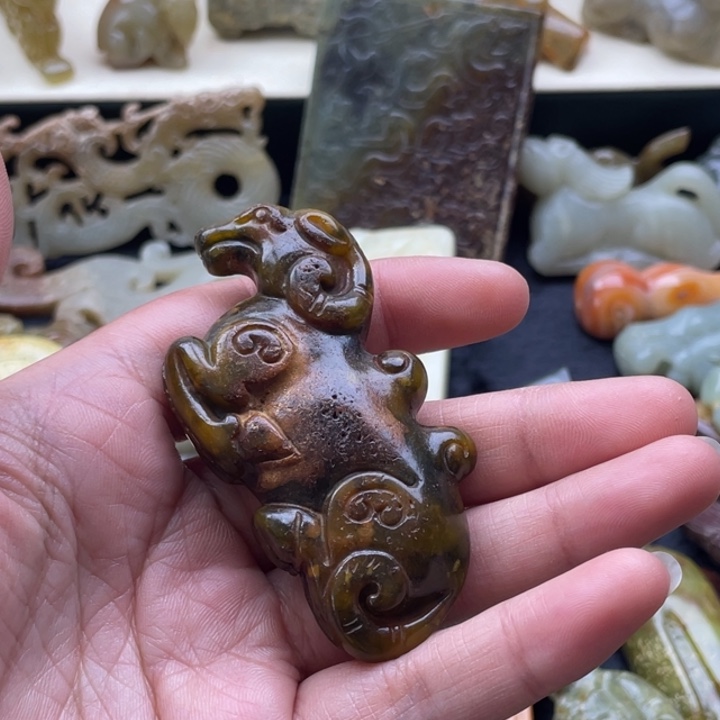 蛇纹石玉未镶嵌颈饰要绳备注