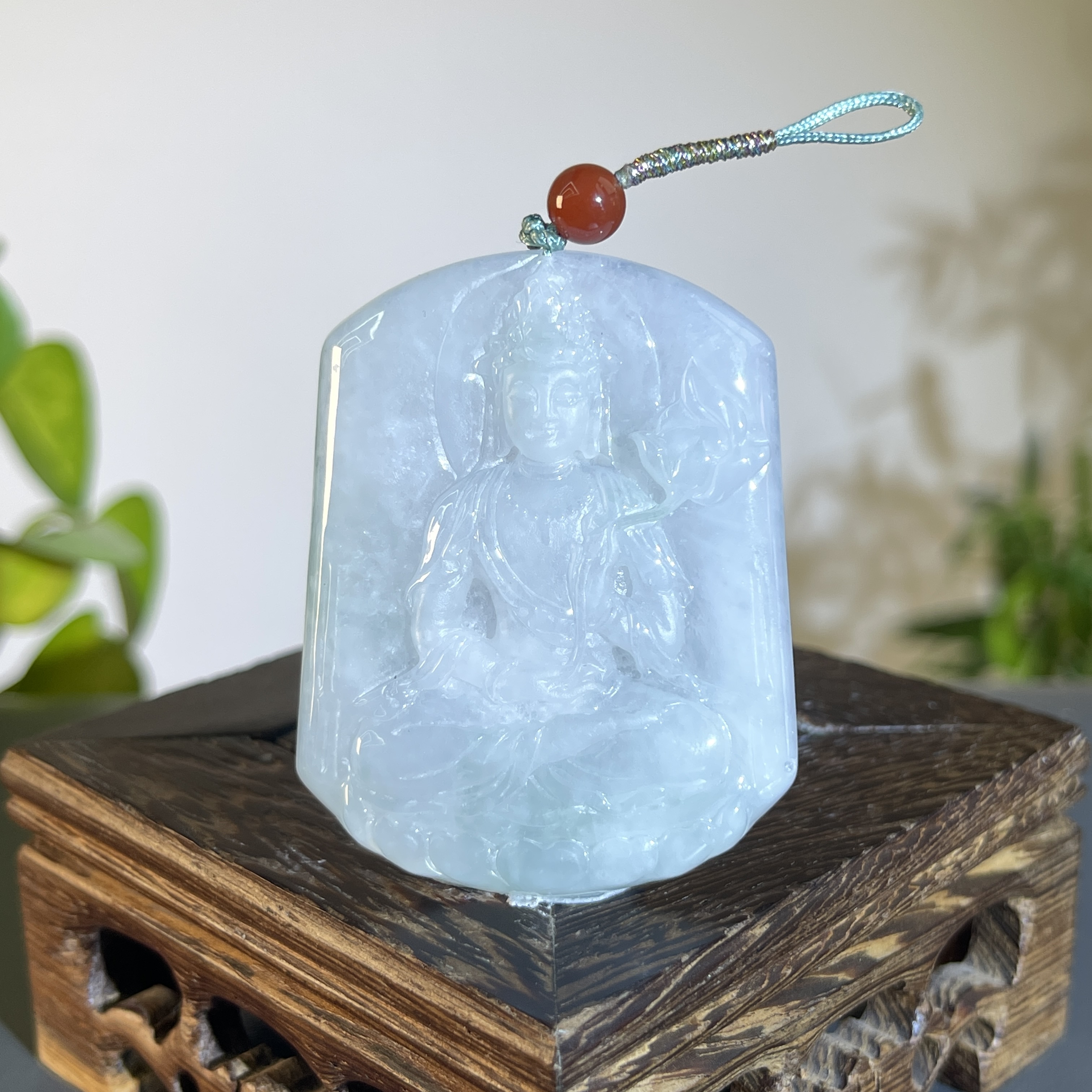 JXW11-50 天然翡翠缅甸A货 持莲观音