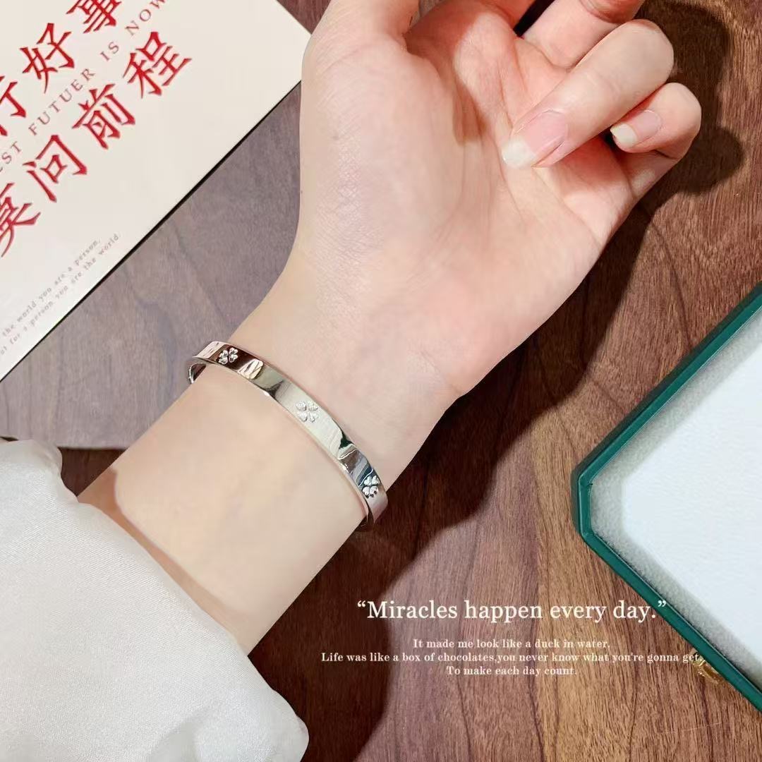 YZ003四叶草手串  无礼盒