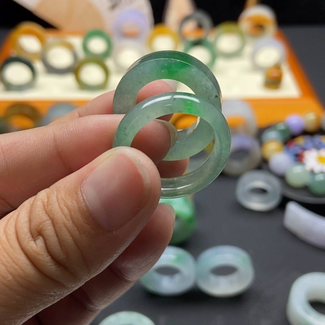 定制翡翠翡翠有纹未镶嵌?***~