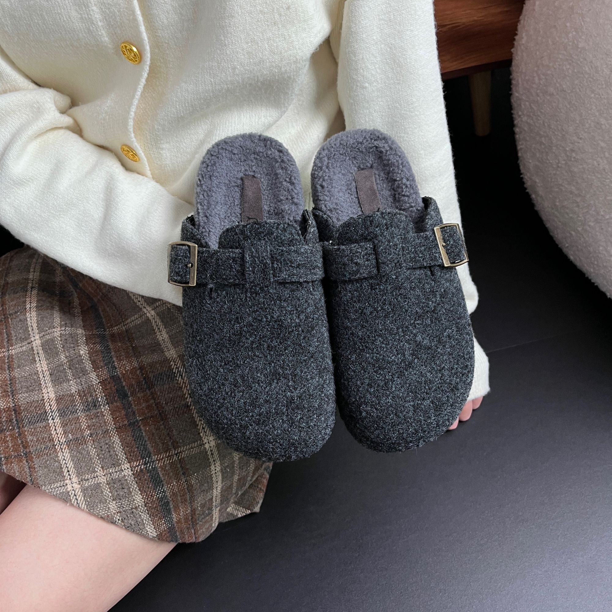 Tagabe2025秋冬简约韩版格雷系毛呢包头拖加毛保暖一脚蹬勃肯鞋