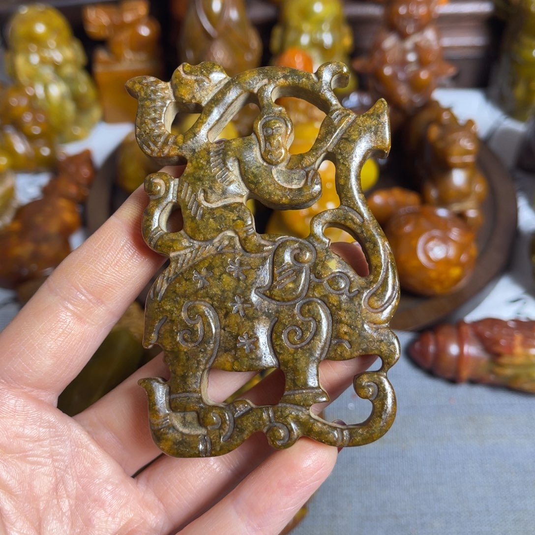 蛇纹石玉合金颈饰