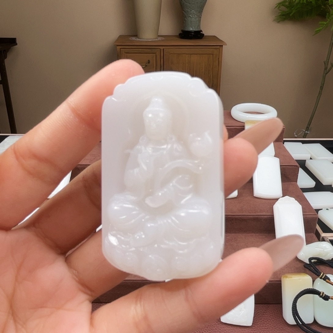 和田玉未镶嵌颈饰^***哥