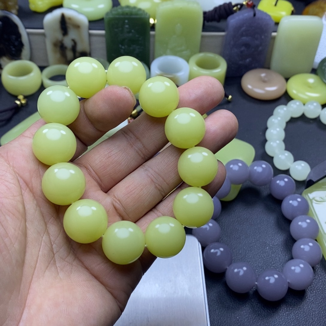 和田玉（糖玉）手链未镶嵌邮**抱