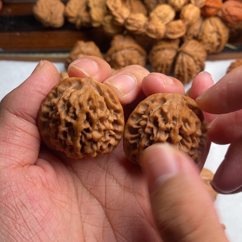 【闪购商品】文玩核桃吊坠秦闷