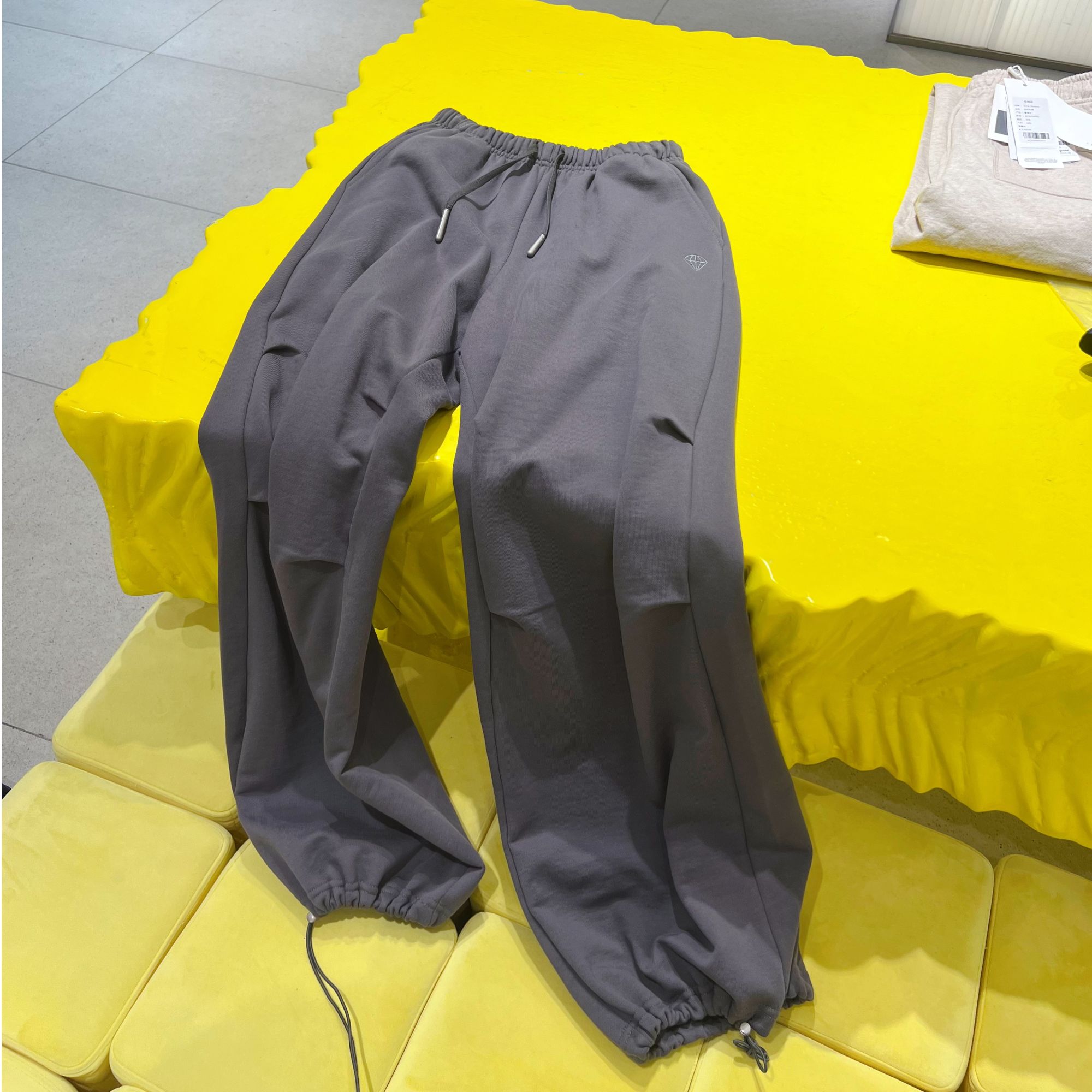 清仓！柜柜1000+原版定制！国外设计师款极简廓形宽松休闲卫裤