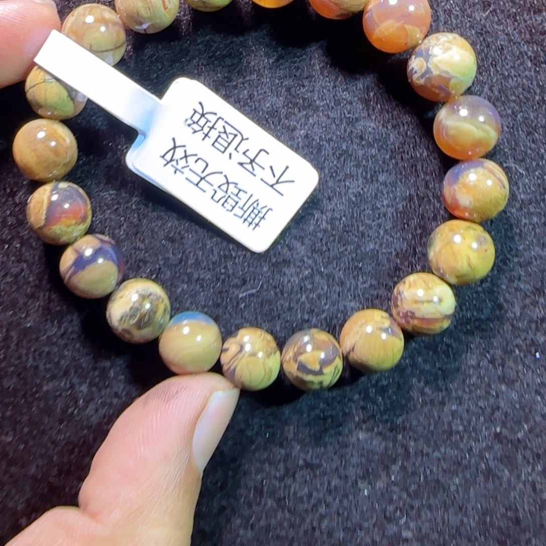 琥珀未镶嵌裸石琥珀