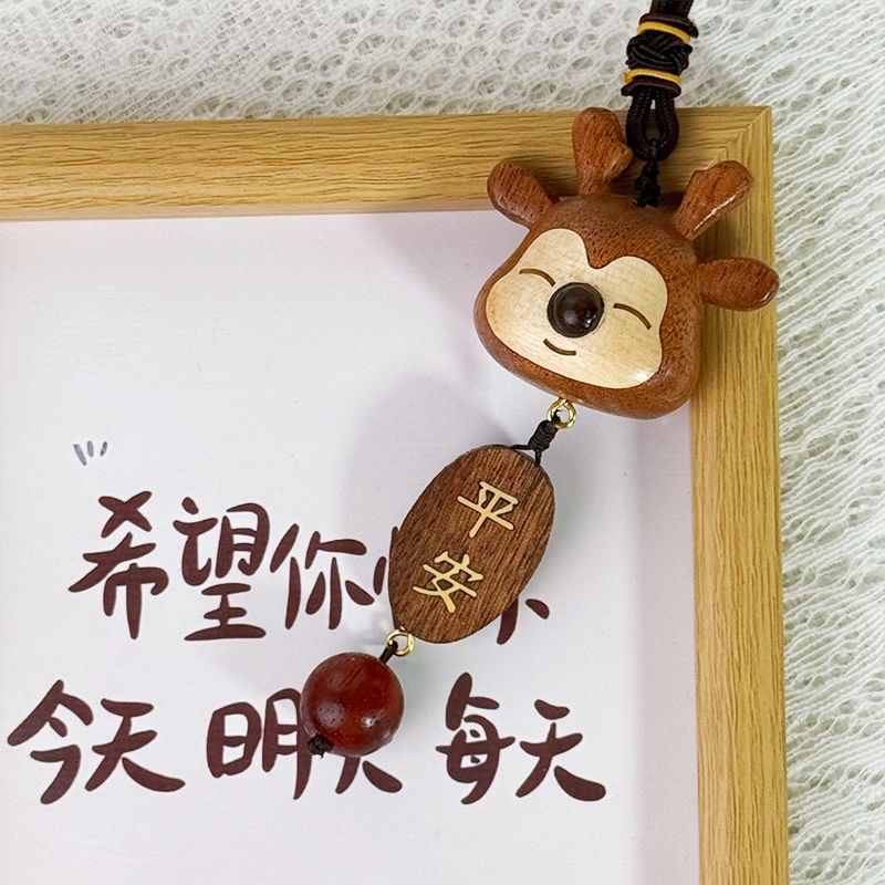 一鹿平安车挂摆件