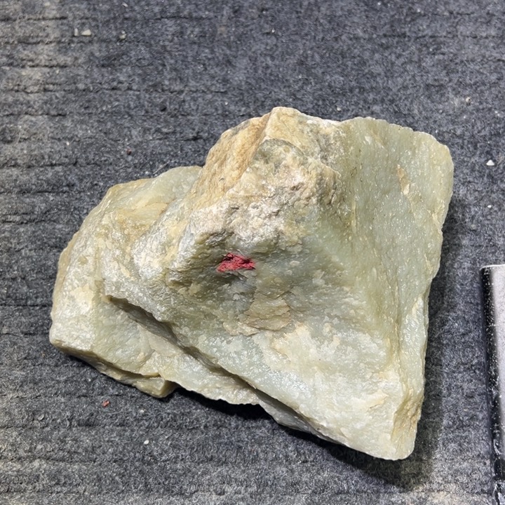 和田玉且末料未镶嵌